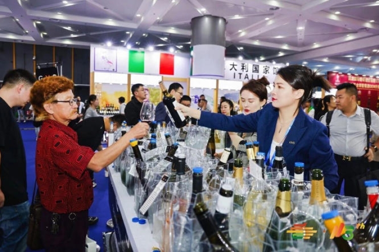 *酒品聚2026南京秋糖｜上届展会40万人次专业观众到场